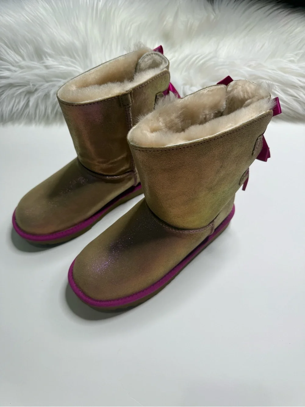 Ugg Boot Bailey Bow II Shimmer Big Kid Size 4 New
